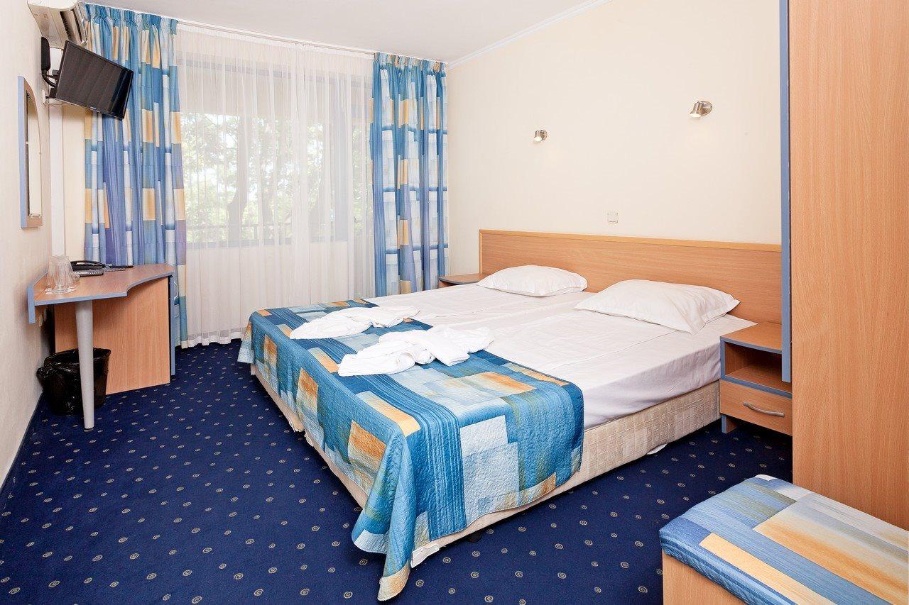 Blue Sky Hotel - & Parking Goldstrand Exterior foto