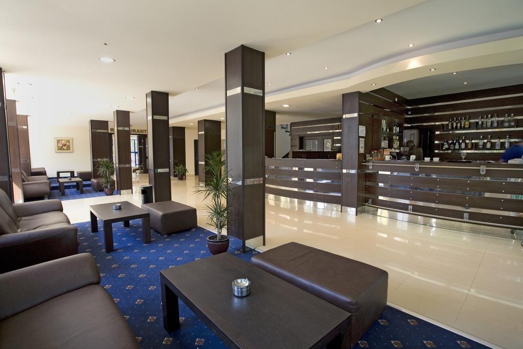 Blue Sky Hotel - & Parking Goldstrand Exterior foto